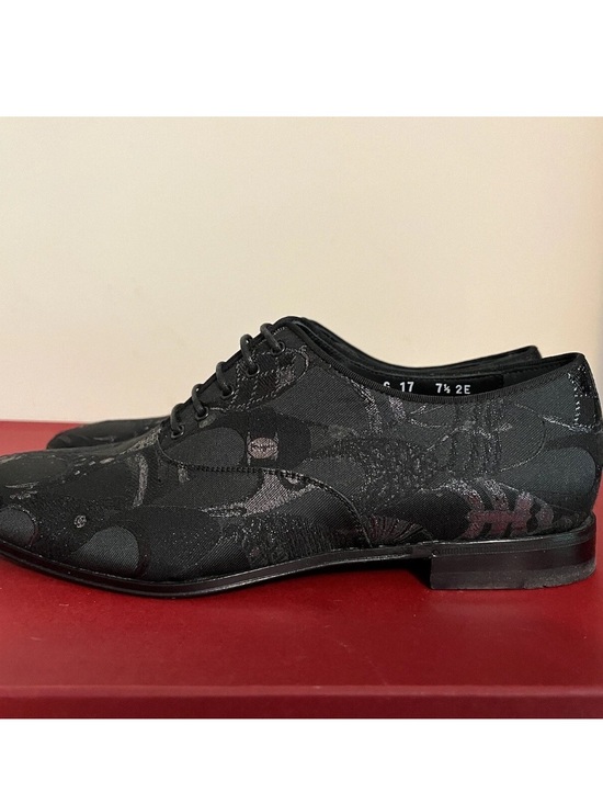 Salvatore Ferragamo belshaw sz 7.5 metallic print Men\'s Black  Lace-Up Dress main image 4